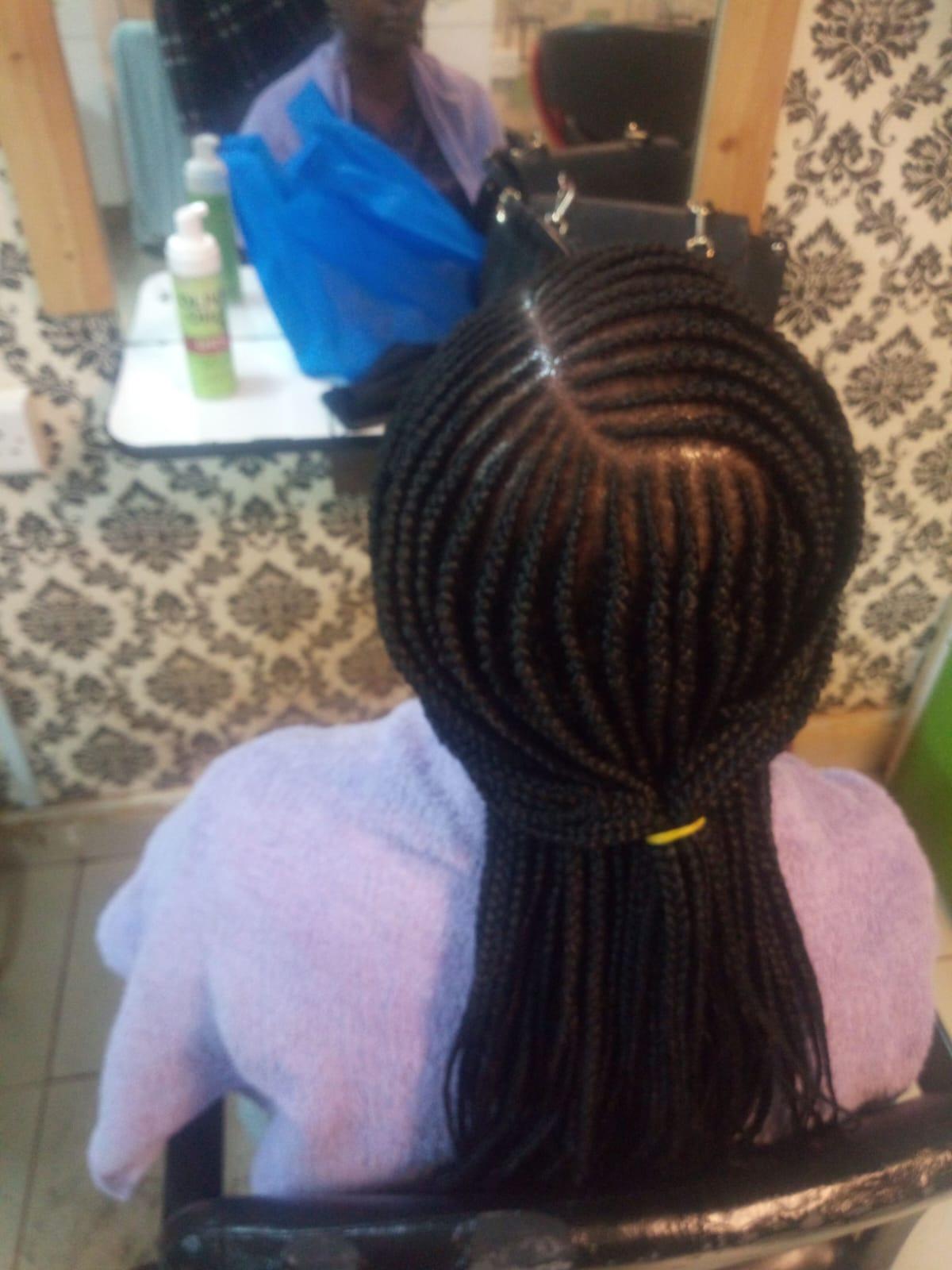 Half lines and half braids - Style 1