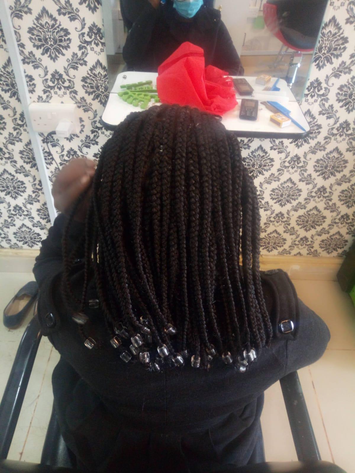 Half lines and half braids - Style 2